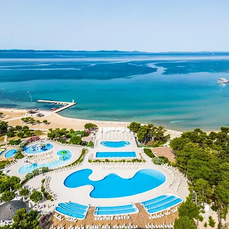 Zaton Ośrodek wypoczynkowy 4*