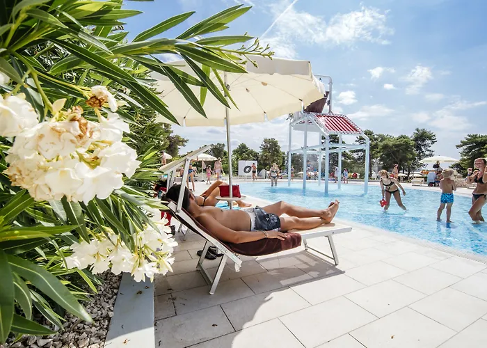 Zaton Resort 4*
