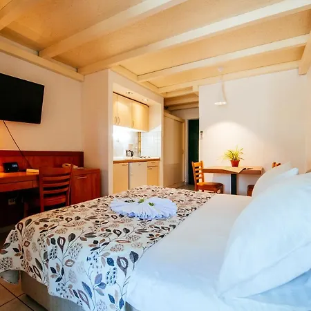 Zaton Resort