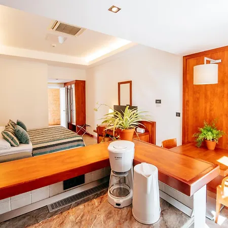 Resort Zaton 4*