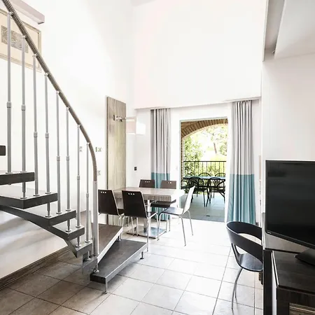 리조트 자톤 홀리데이