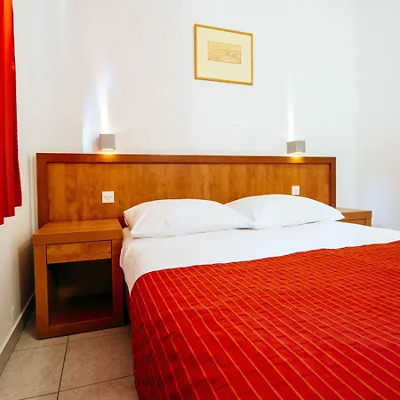 Zaton Rezort 4*