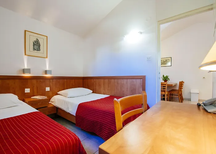 Zaton Semesteranläggning (resort) Nin