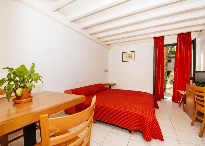 Курортный комплекс Zaton Нин