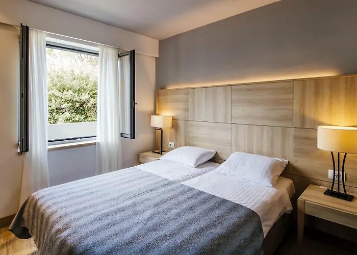 Zaton Semesteranläggning (resort) Nin