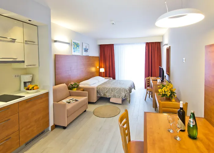 Zaton Курортный комплекс 4*